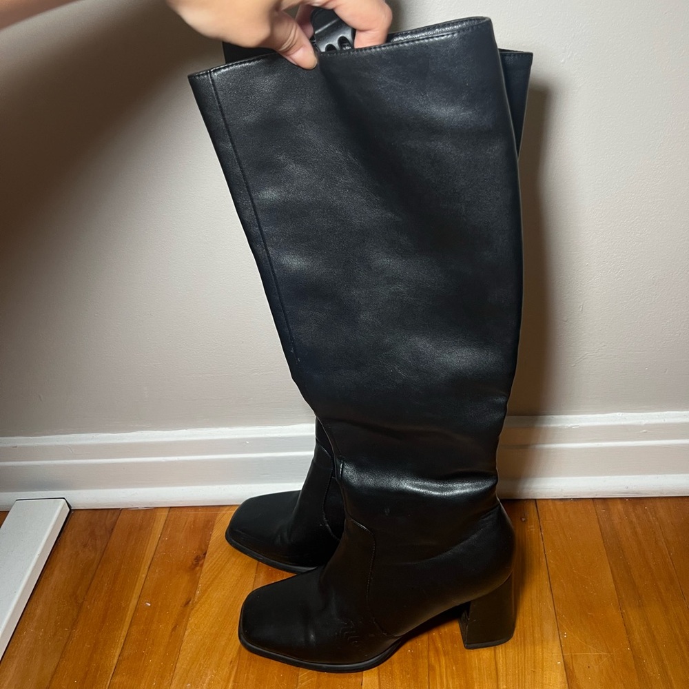 Black Leather Women's Tall Heel Boots - Picture 2 of 7